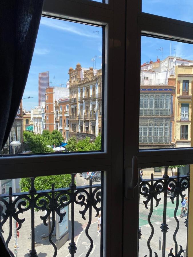 Quattro Puente De Triana Apartment Seville Ngoại thất bức ảnh